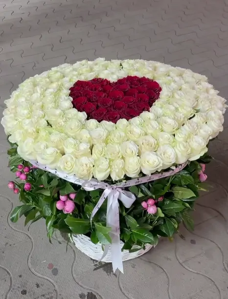 Сердце в белом