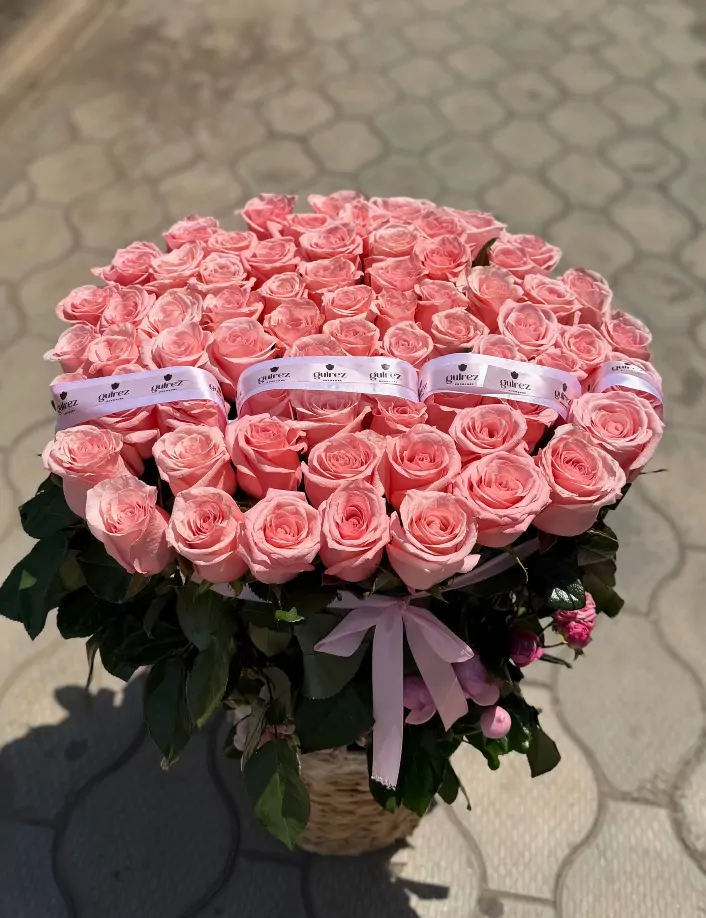Розовый каскад