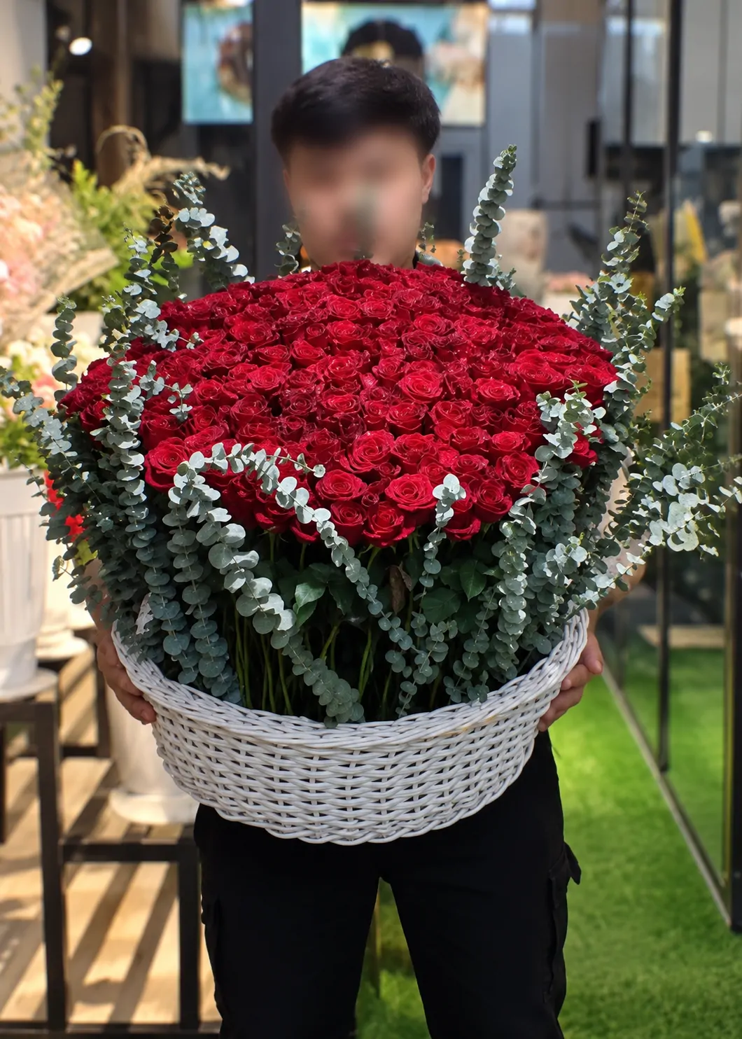 Красная композиция