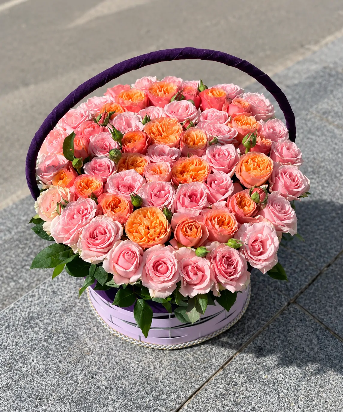 Композиция из 51 роз