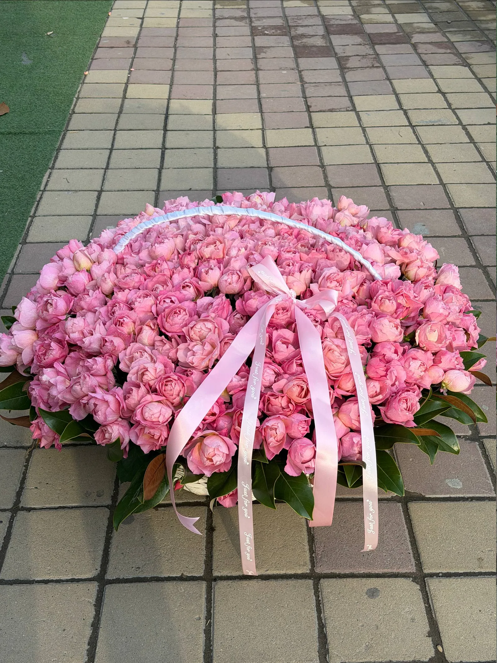 Розовая корзина